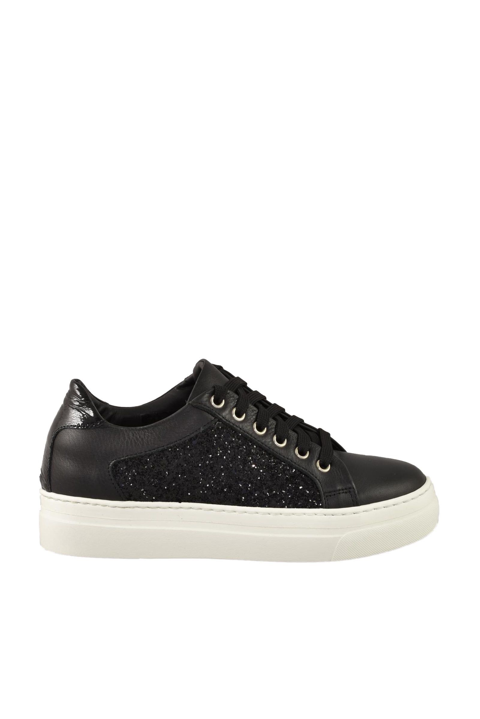 TWELVE STYLE DIVISION - SHOES