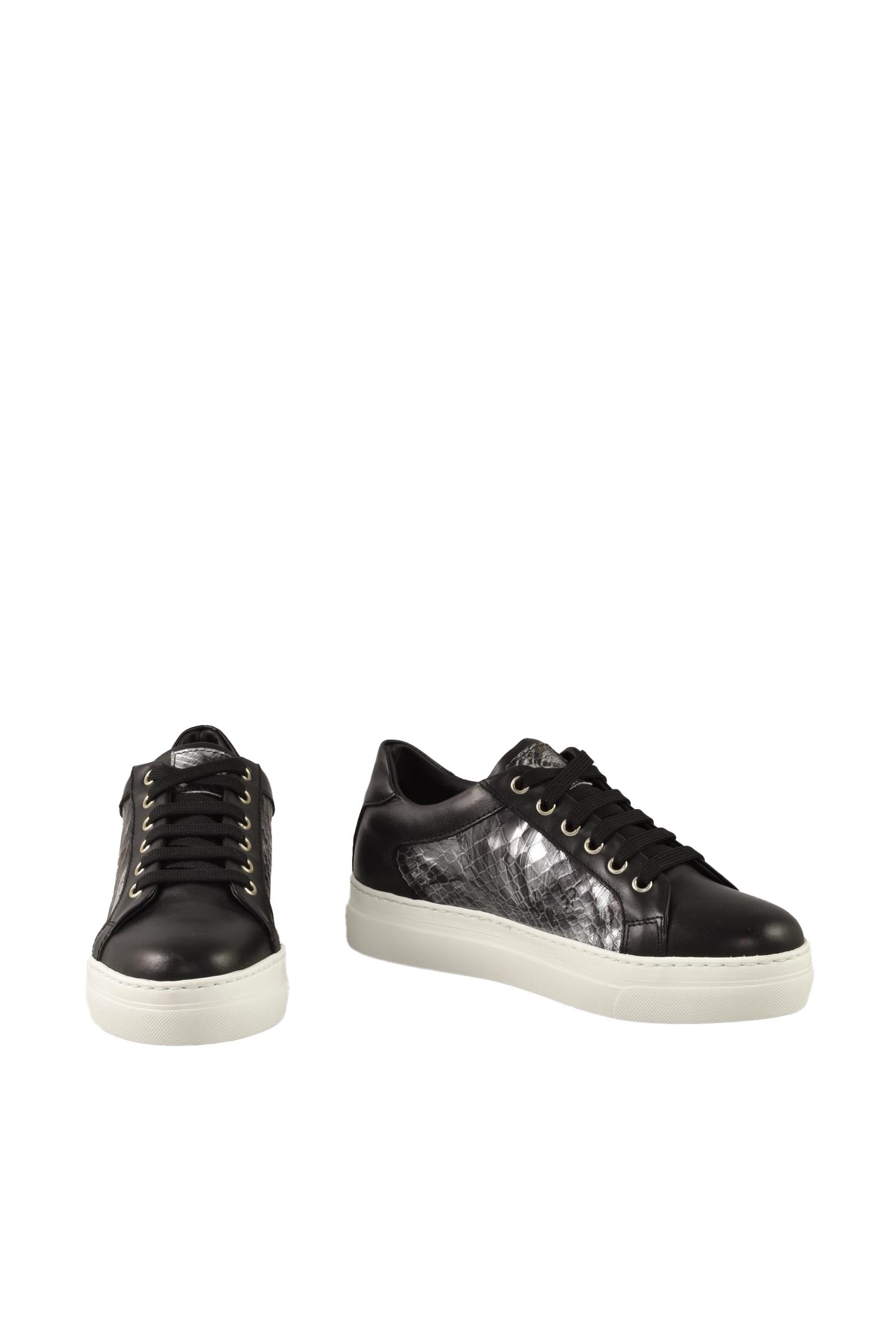 TWELVE STYLE DIVISION - SHOES