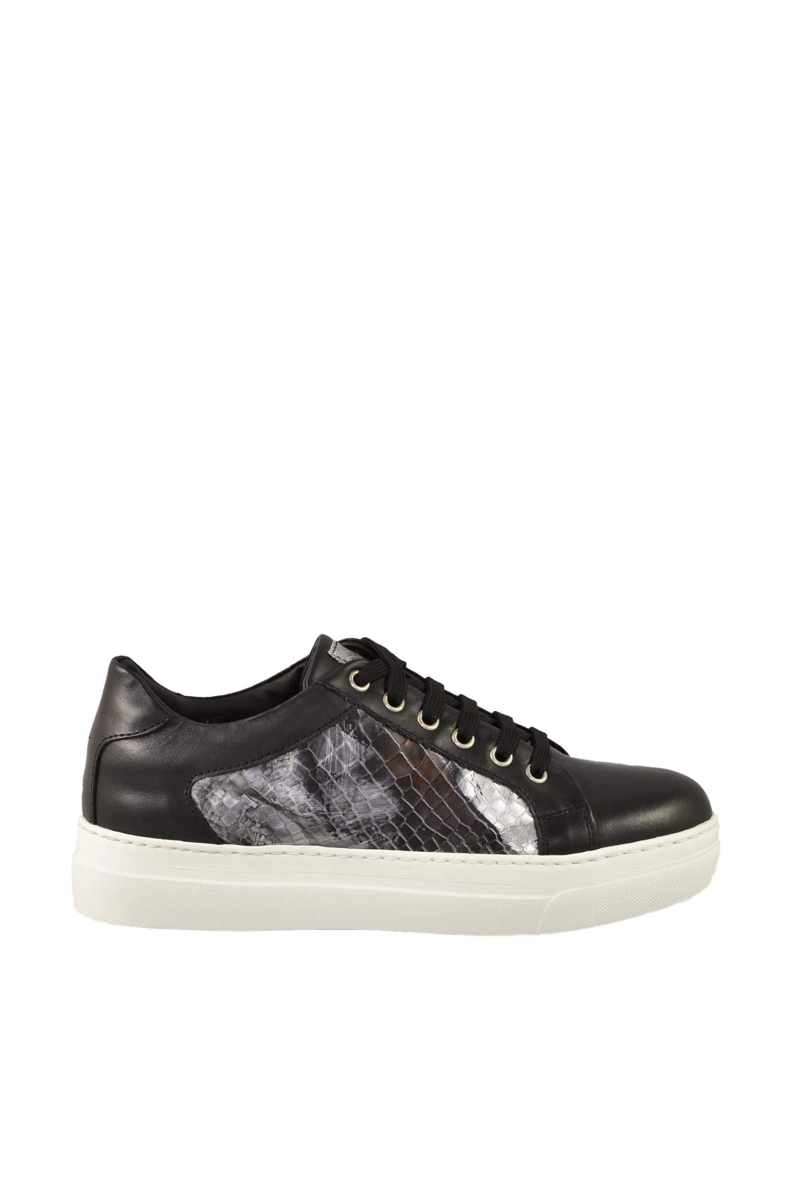 TWELVE STYLE DIVISION - SHOES