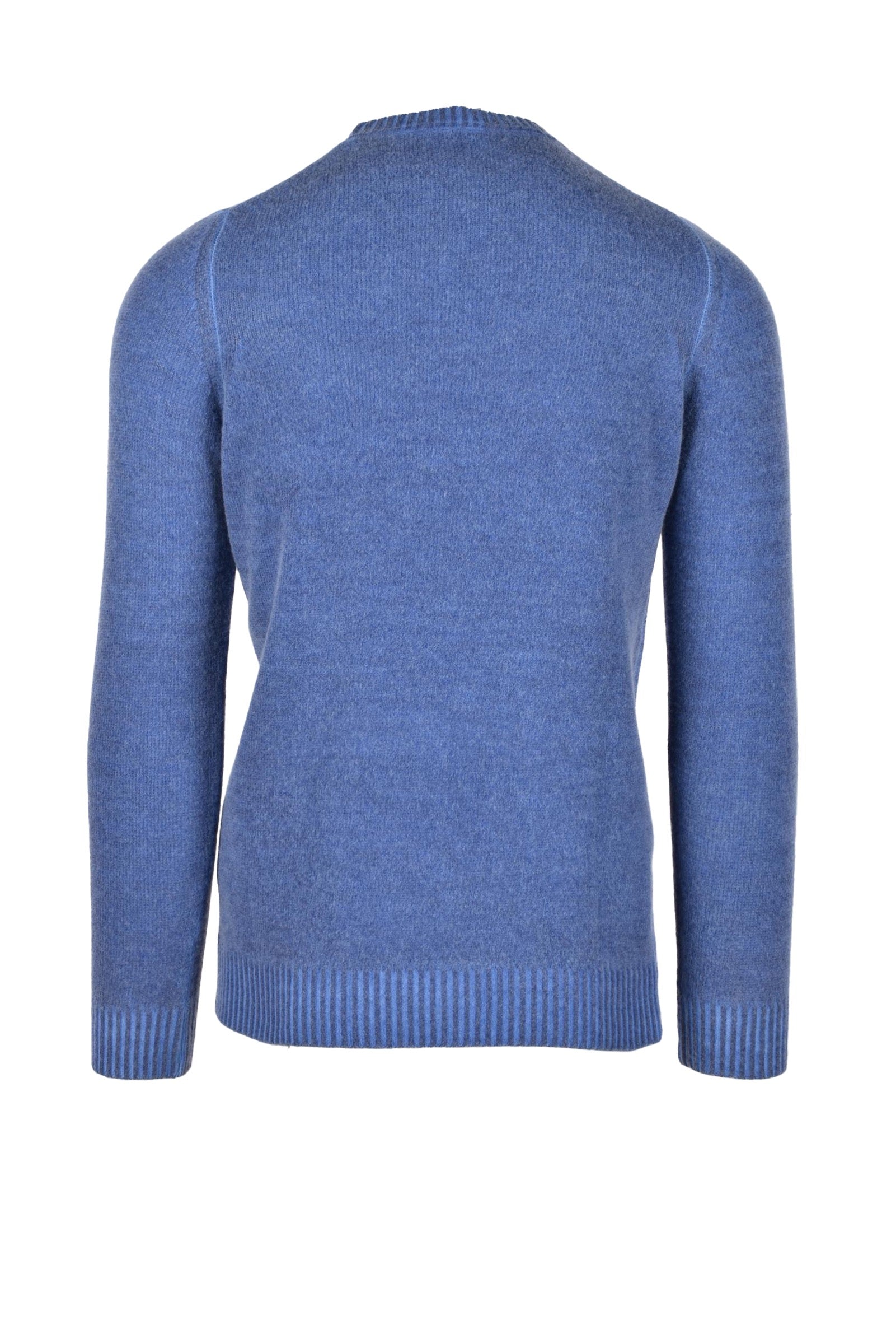 N02 - KNITWEAR AND SWEATSHIRTS