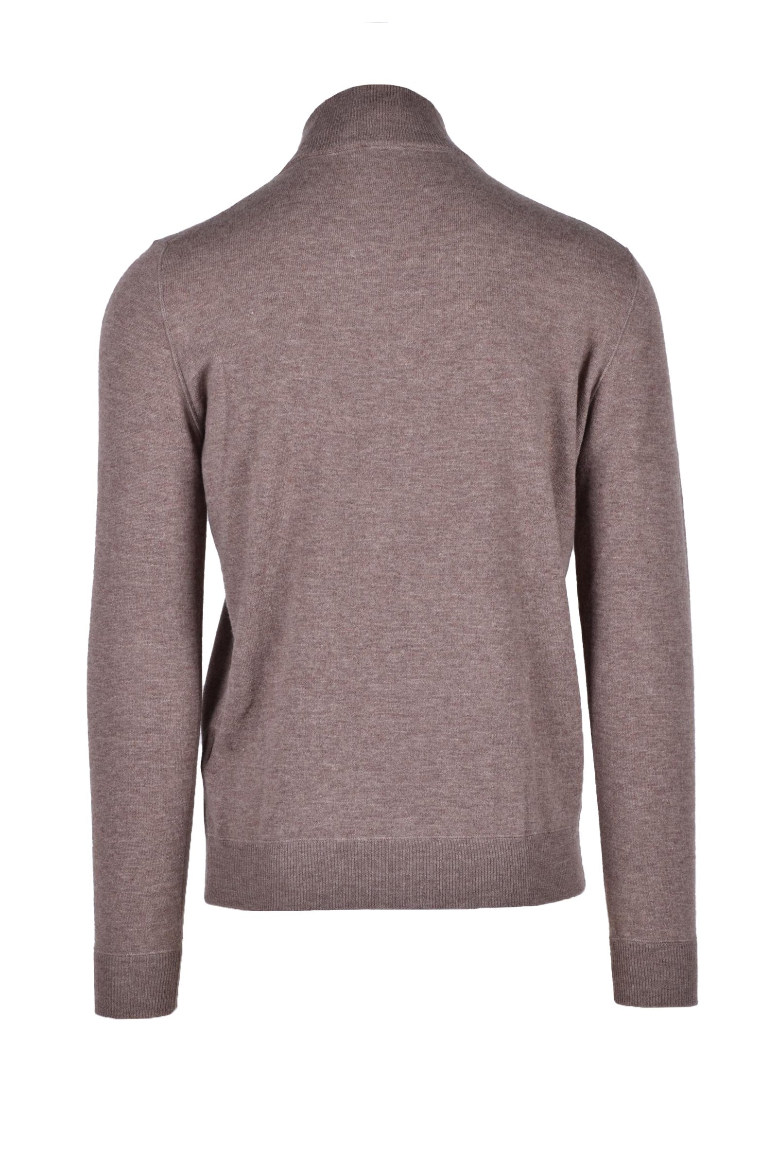 FAMA - KNITWEAR AND SWEATSHIRTS