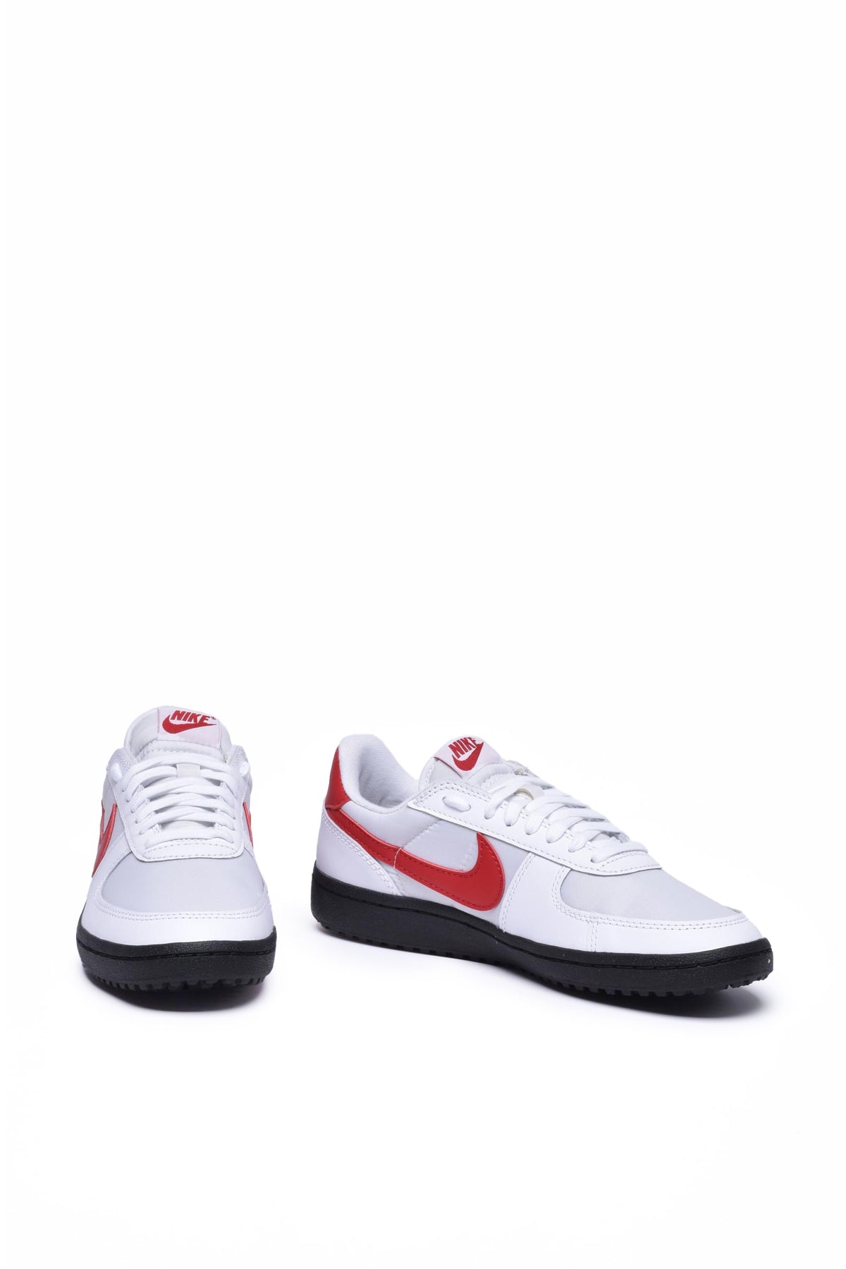 NIKE - SHOES