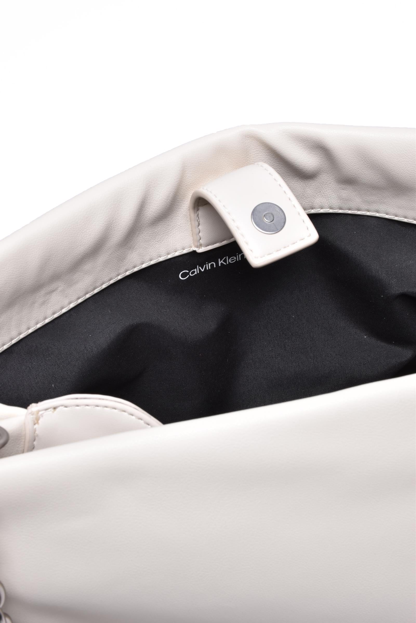 CALVIN KLEIN JEANS - ACCESSORIES