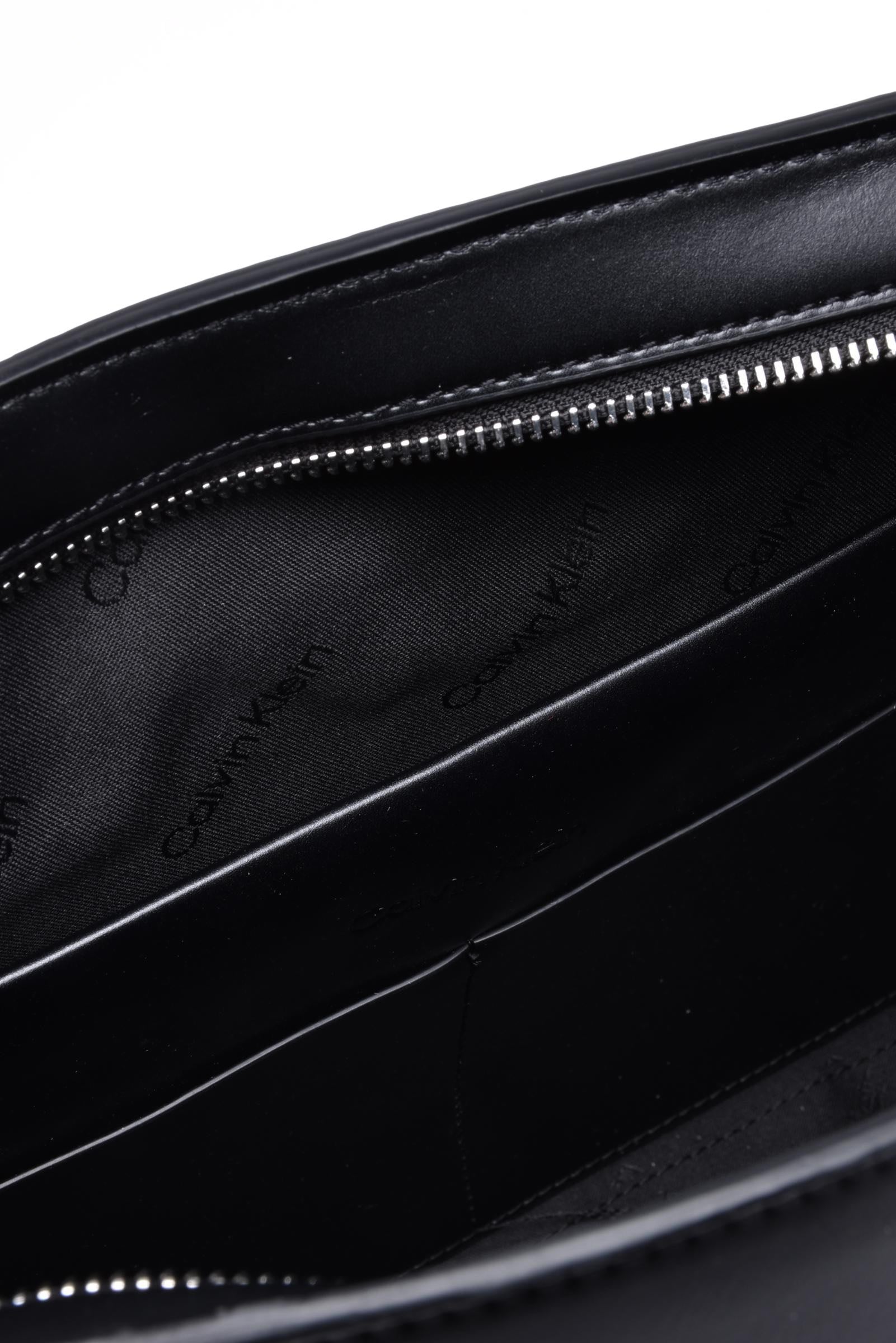 CALVIN KLEIN - ACCESSORIES