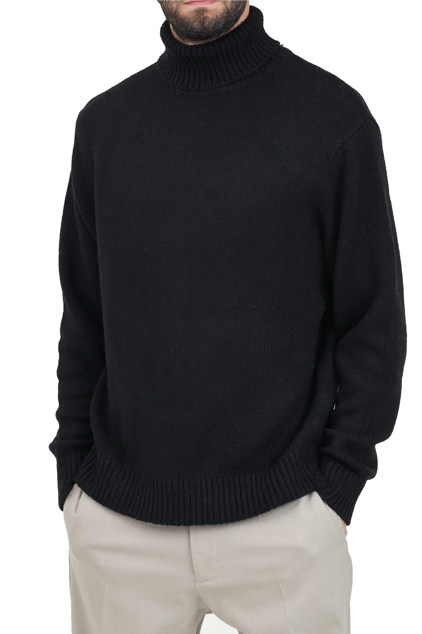SELECTED - KNITWEAR AND SWEATSHIRTS