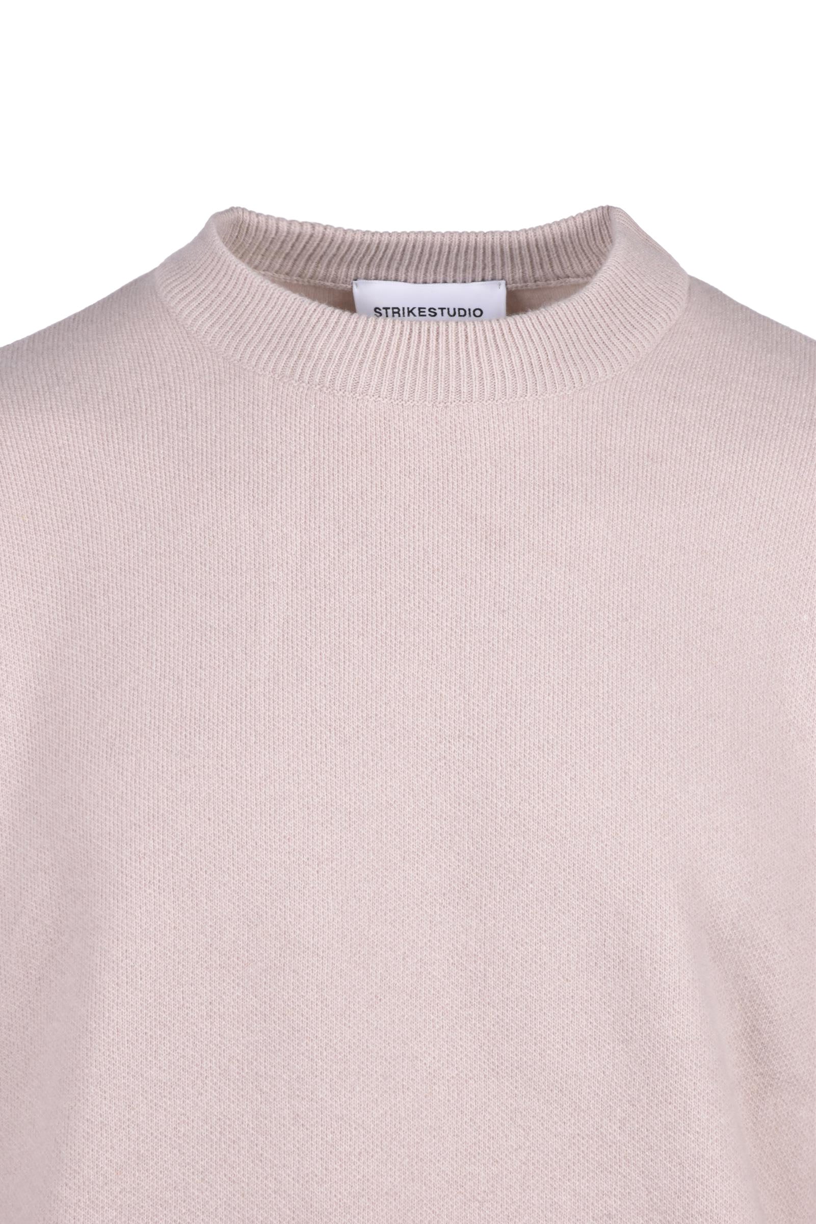 STRIKESTUDIO - KNITWEAR AND SWEATSHIRTS