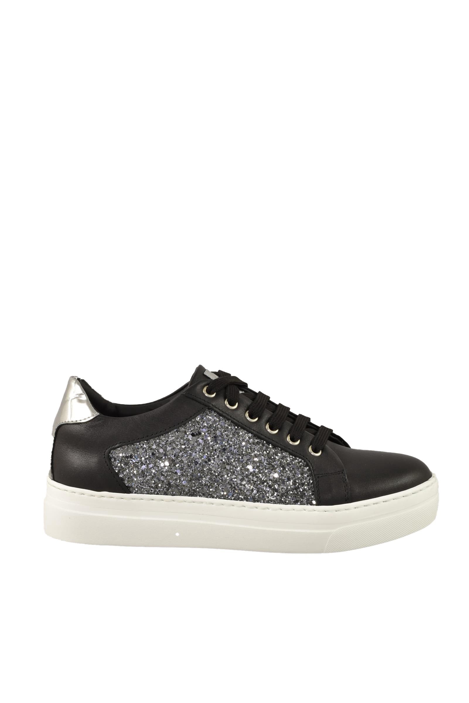 TWELVE STYLE DIVISION - SHOES