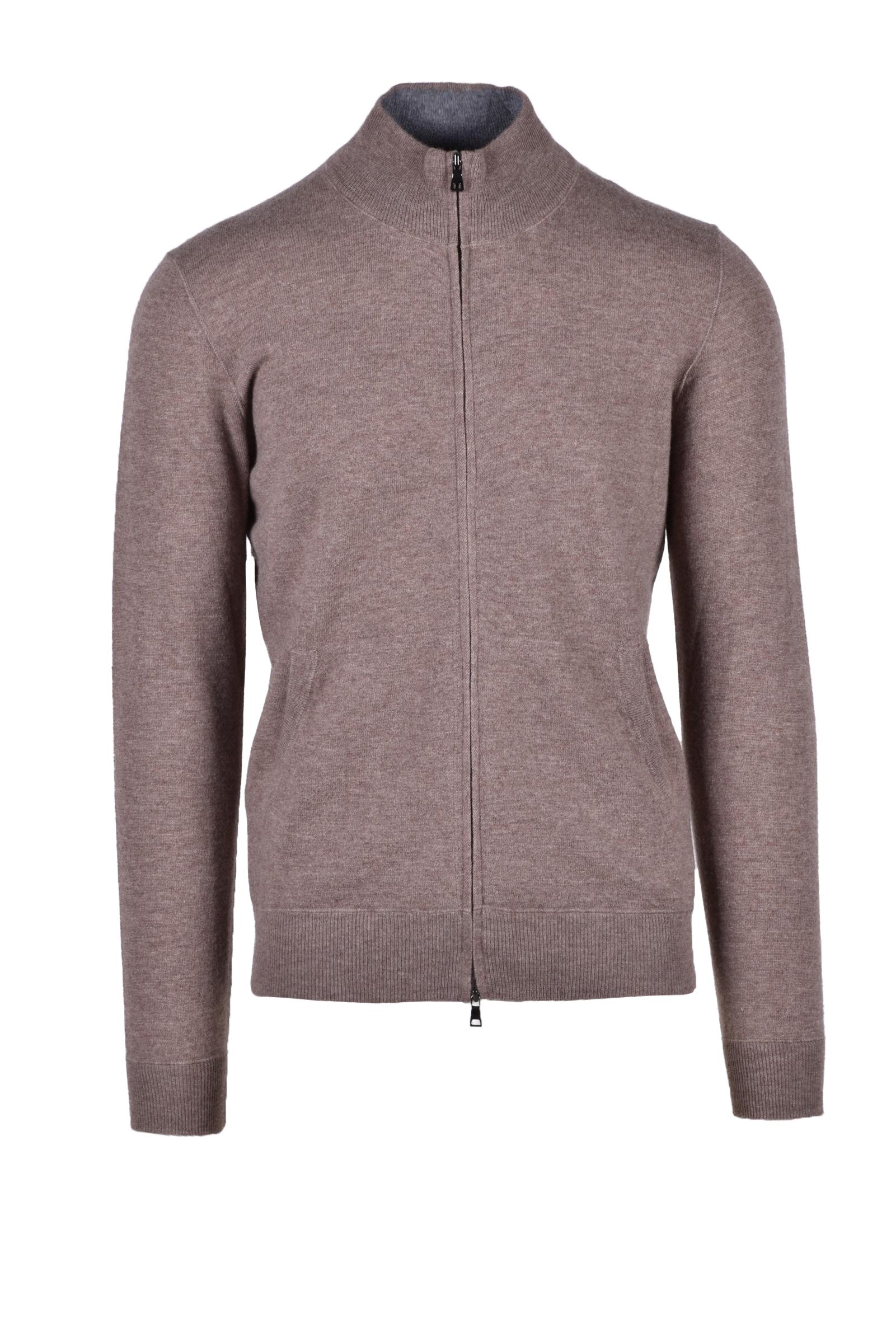 FAMA - KNITWEAR AND SWEATSHIRTS