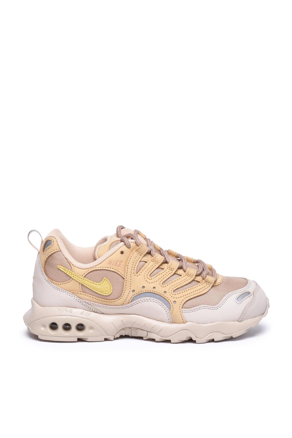 NIKE - SHOES