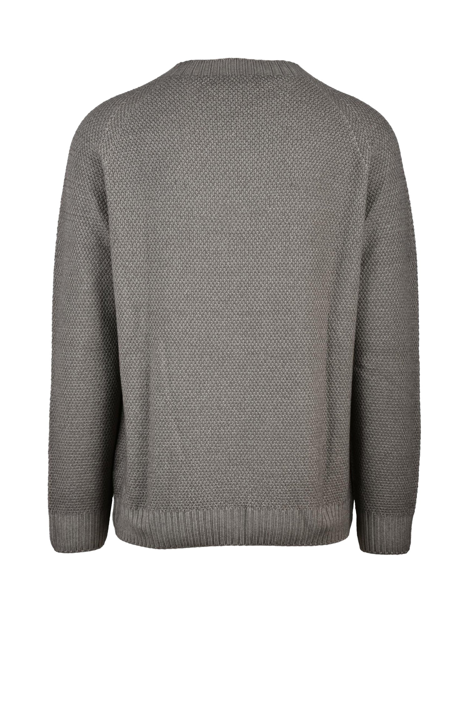 H953 - KNITWEAR AND SWEATSHIRTS