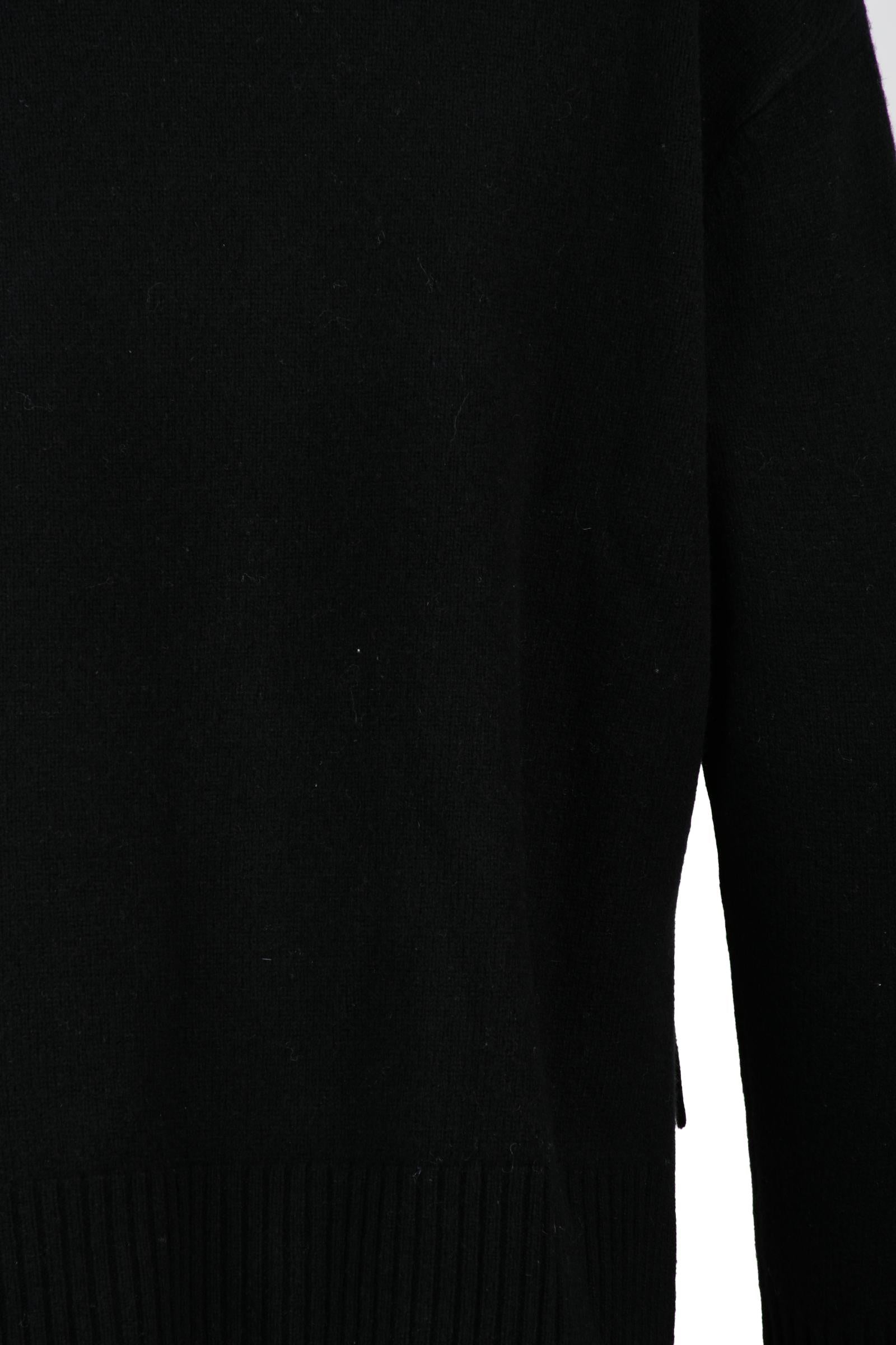KAOS - KNITWEAR AND SWEATSHIRTS