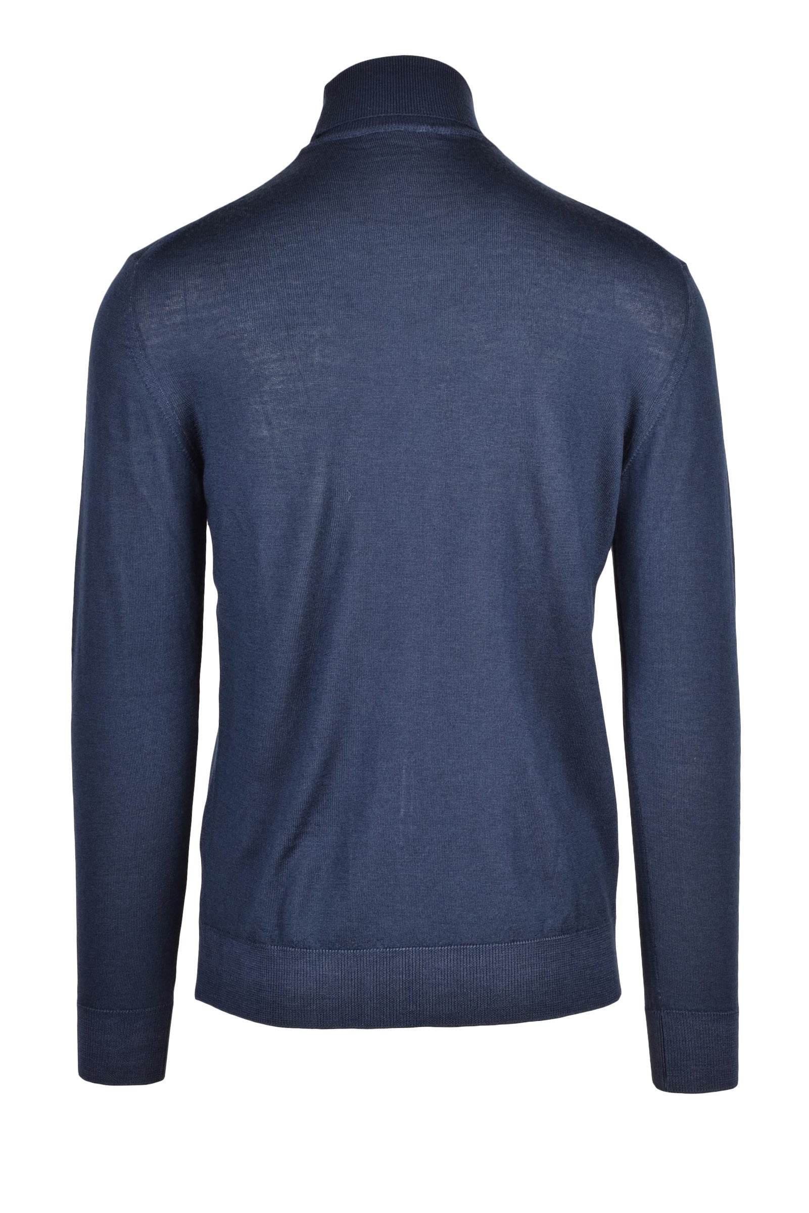 OUT/FIT - KNITWEAR AND SWEATSHIRTS